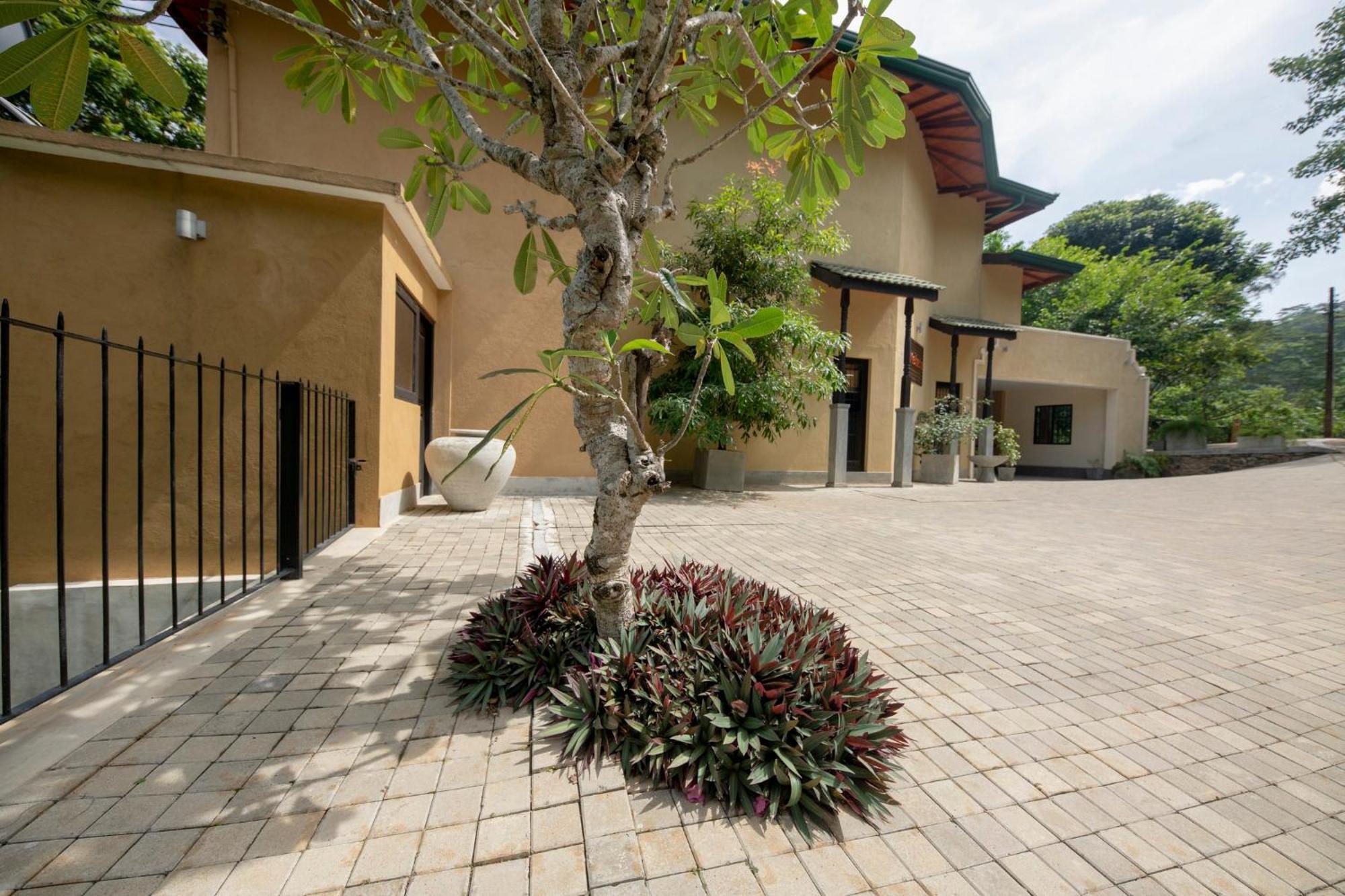 Melheim Kandy Villas Экстерьер фото